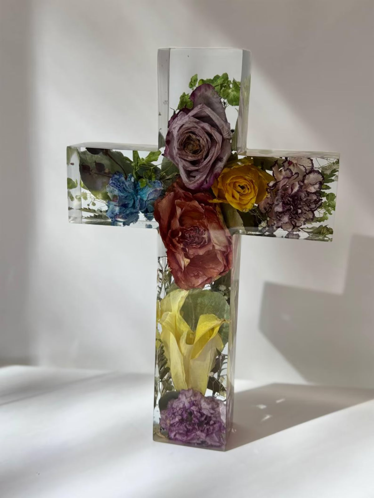 Large Dried Flower Resin Cross, Handmade Memorial Christian Wall Decor, Spiritual Keepsake Floral Home Accent