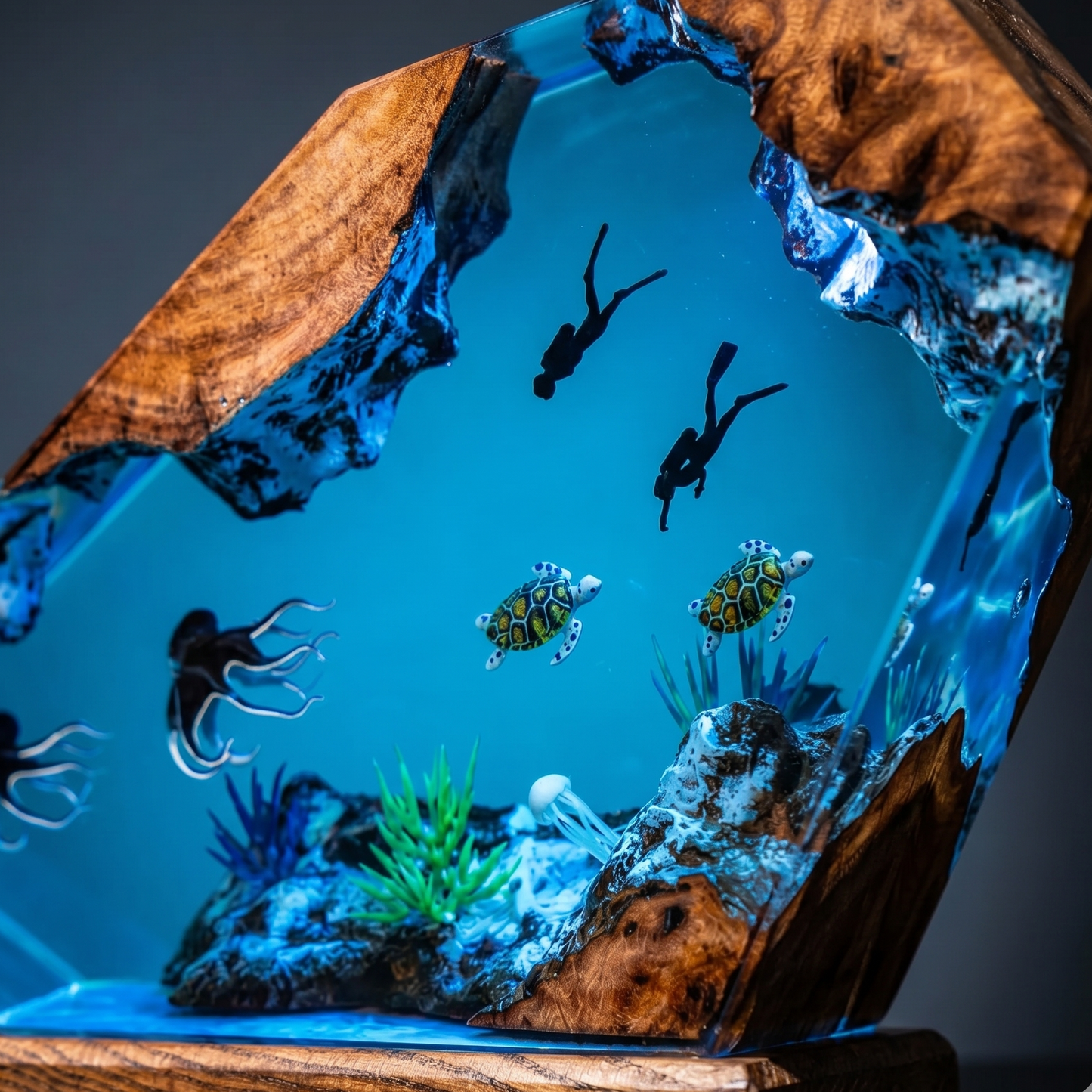 Ocean Diver Resin Lamp – Handmade Underwater Night Light & Coastal Decor