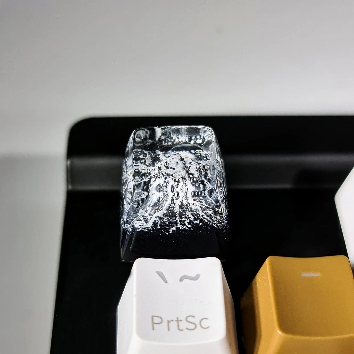 Fuji Mountain Artisan Keycap, SA Profile Resin Keycap for Custom Mechanical Keyboard, Handmade Design