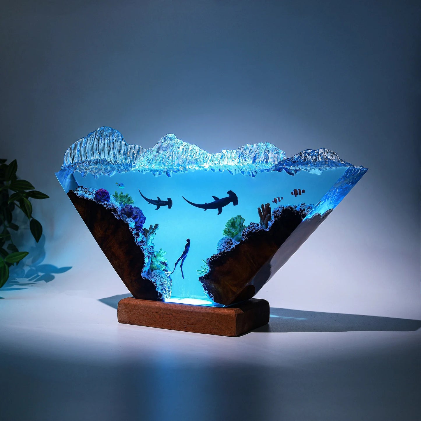 Handmade Hammerhead Shark Resin Lamp – Deep Ocean Diver Night Light, Underwater Decor