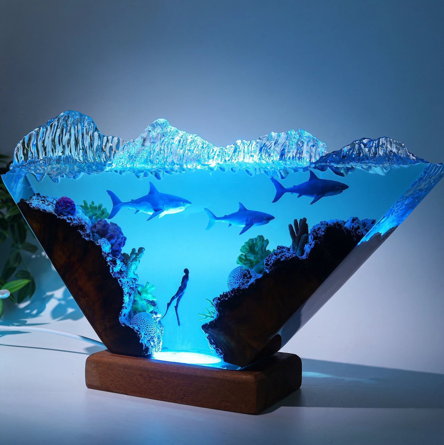 Handmade Hammerhead Shark Resin Lamp – Deep Ocean Diver Night Light, Underwater Decor