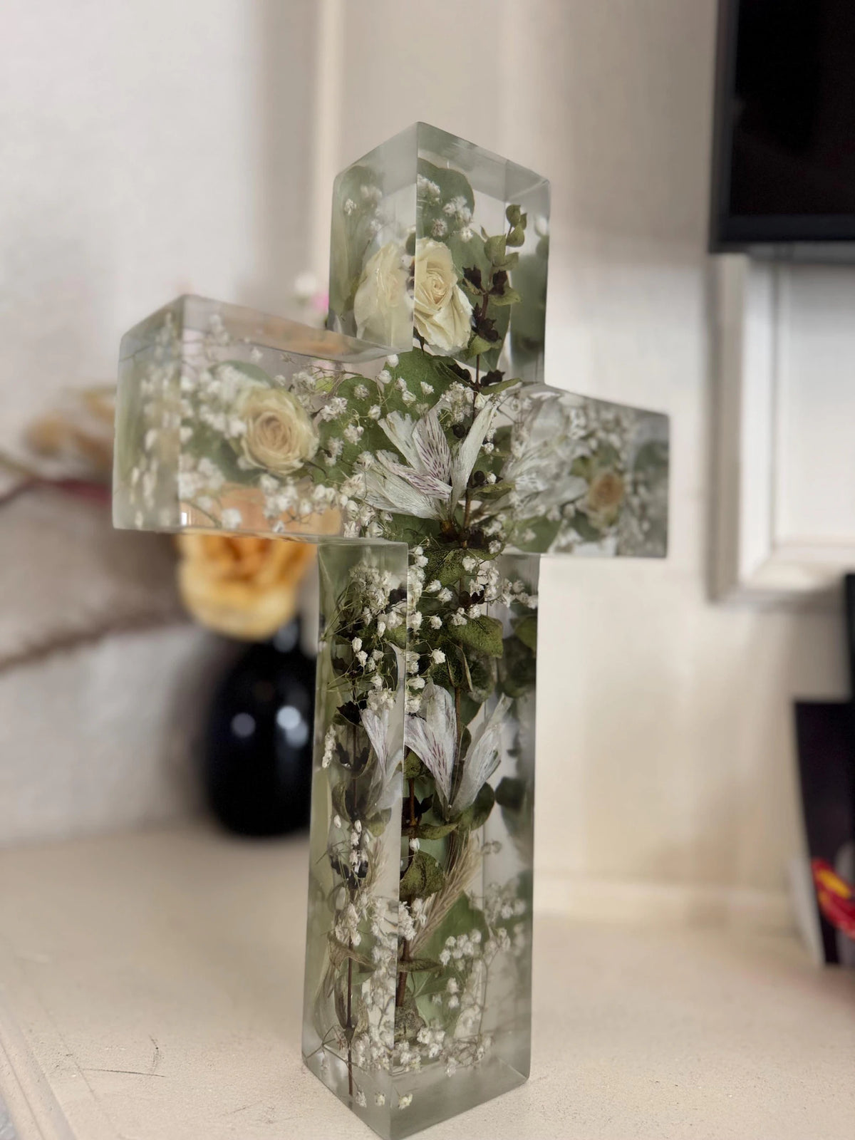 Large Dried Flower Resin Cross, Handmade Memorial Christian Wall Decor, Spiritual Keepsake Floral Home Accent