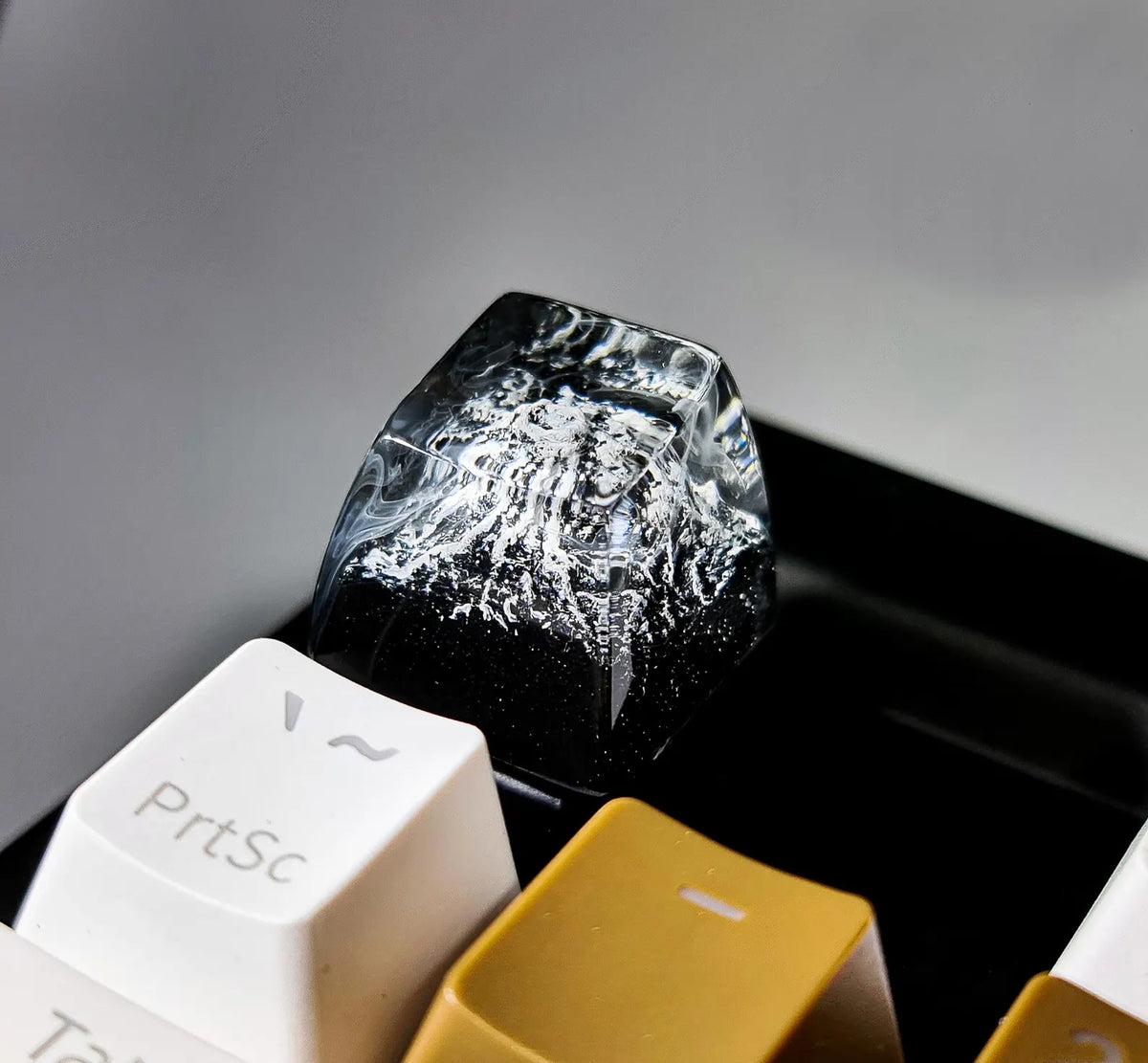 Fuji Mountain Artisan Keycap, SA Profile Resin Keycap for Custom Mechanical Keyboard, Handmade Design