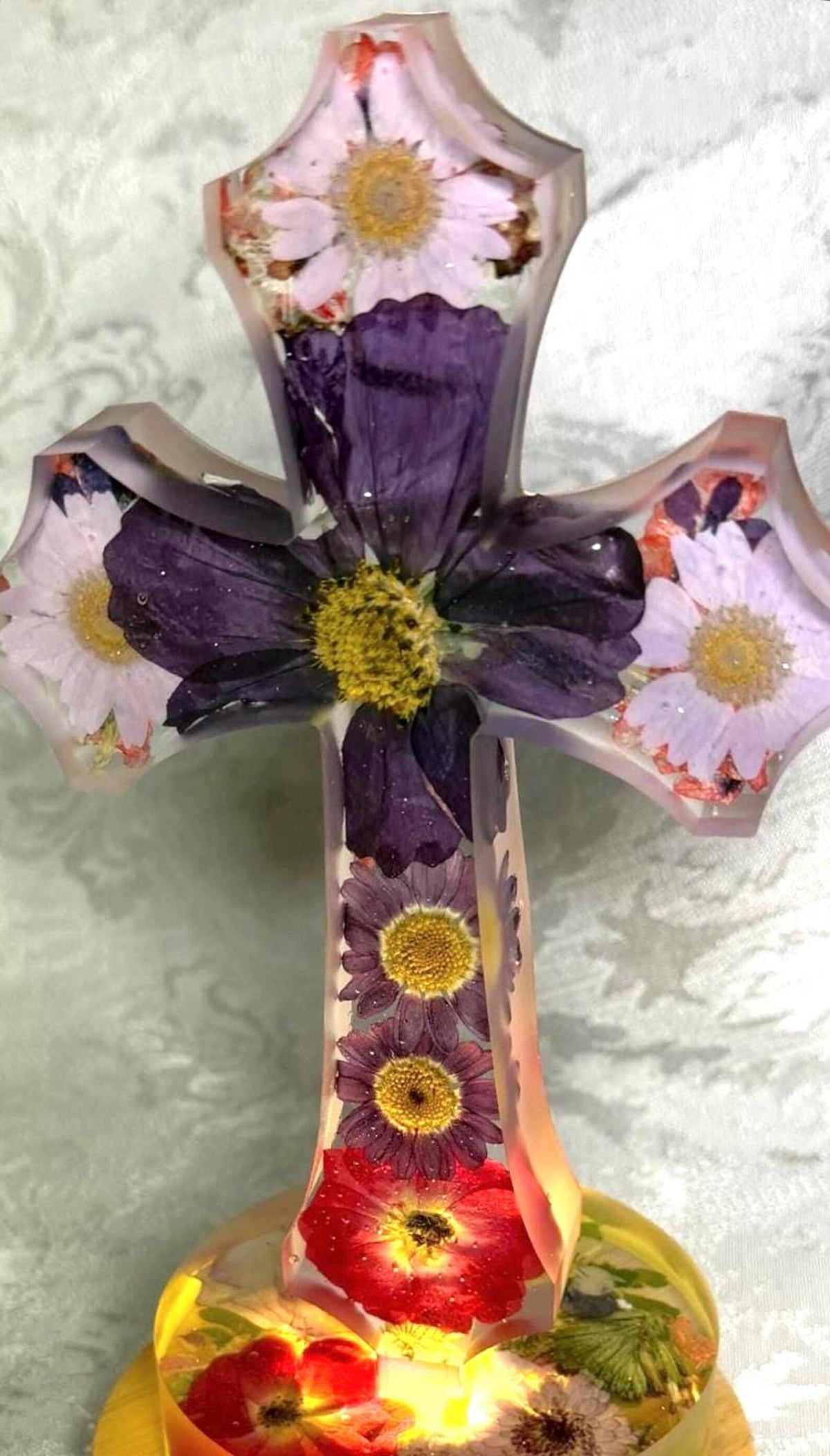 Handmade Flower Resin Cross Light, Floral Christian Decor, Faith Inspired Wall Art, Religious Home Accent