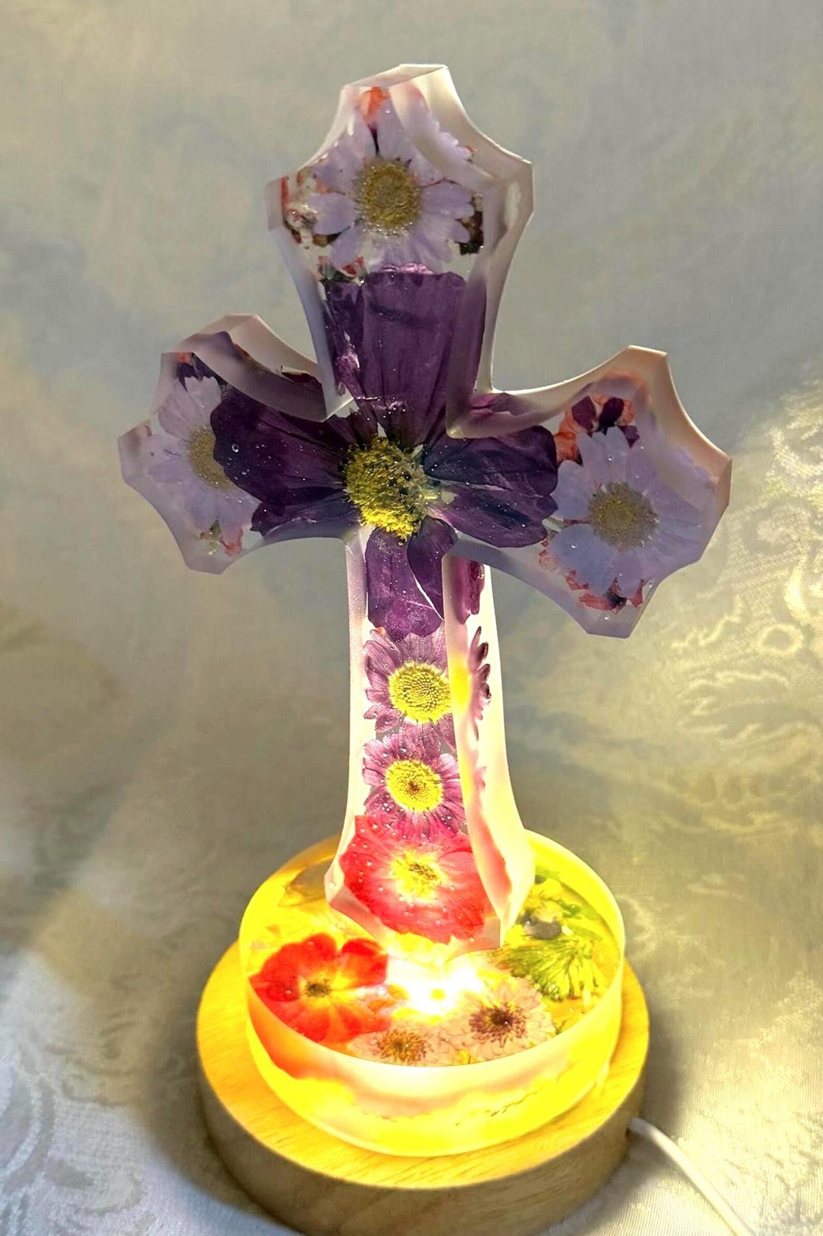 Handmade Flower Resin Cross Light, Floral Christian Decor, Faith Inspired Wall Art, Religious Home Accent