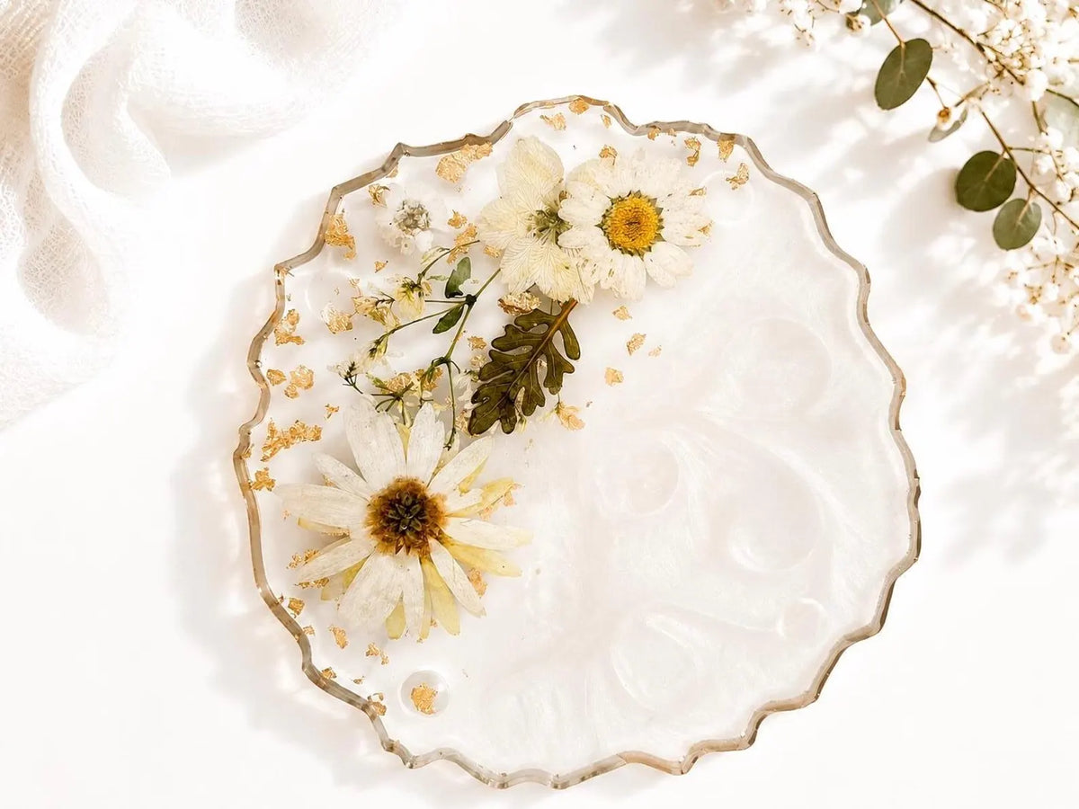 Floral Resin Coaster Set, Pressed Flower Gold Flake, Handmade Home Decor Holder, Elegant Design