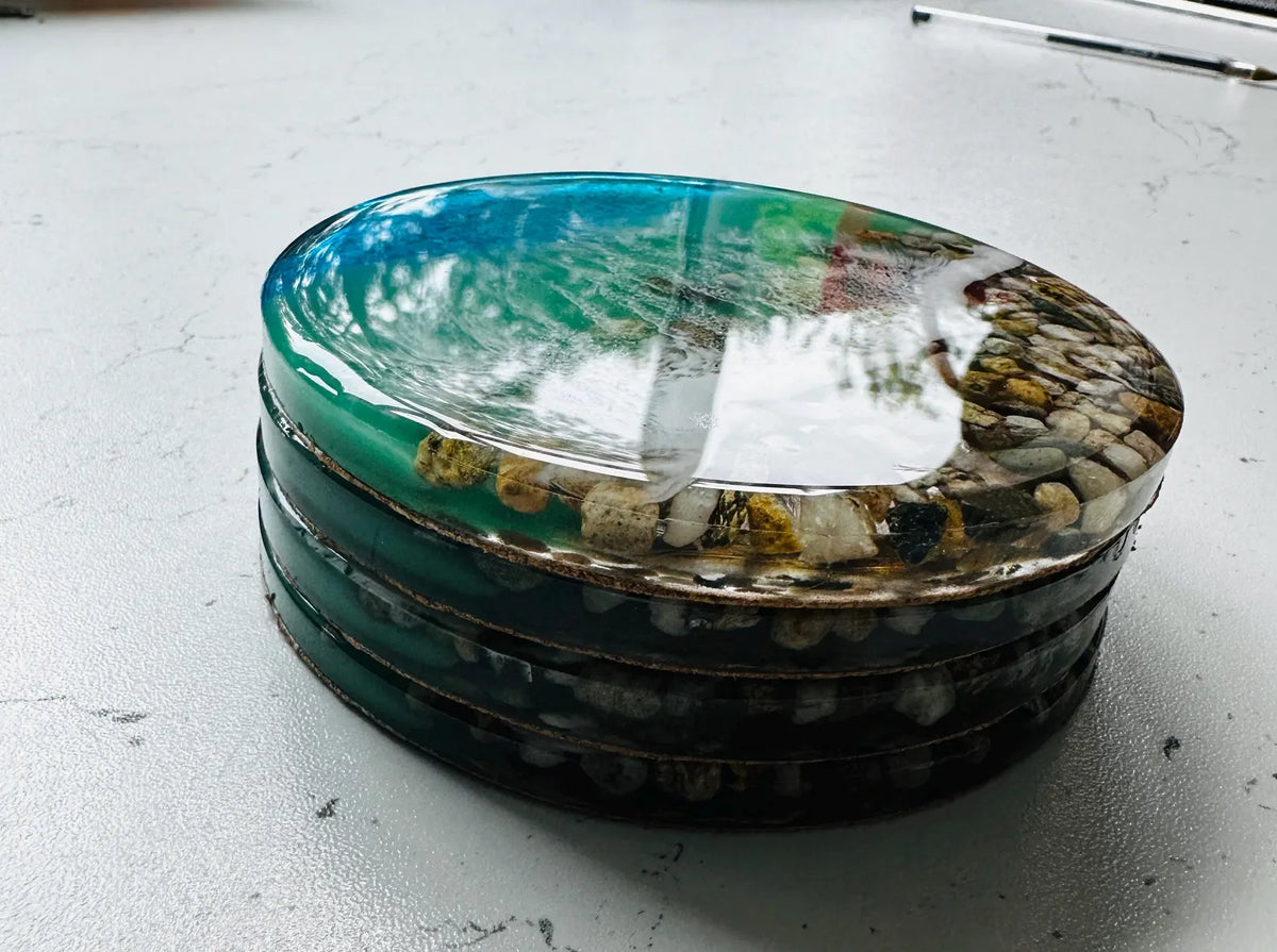 Ocean Wave Resin Coasters, Handmade Beach Pebble Drinkware Set, Coastal Table Decor, Unique Home Decor