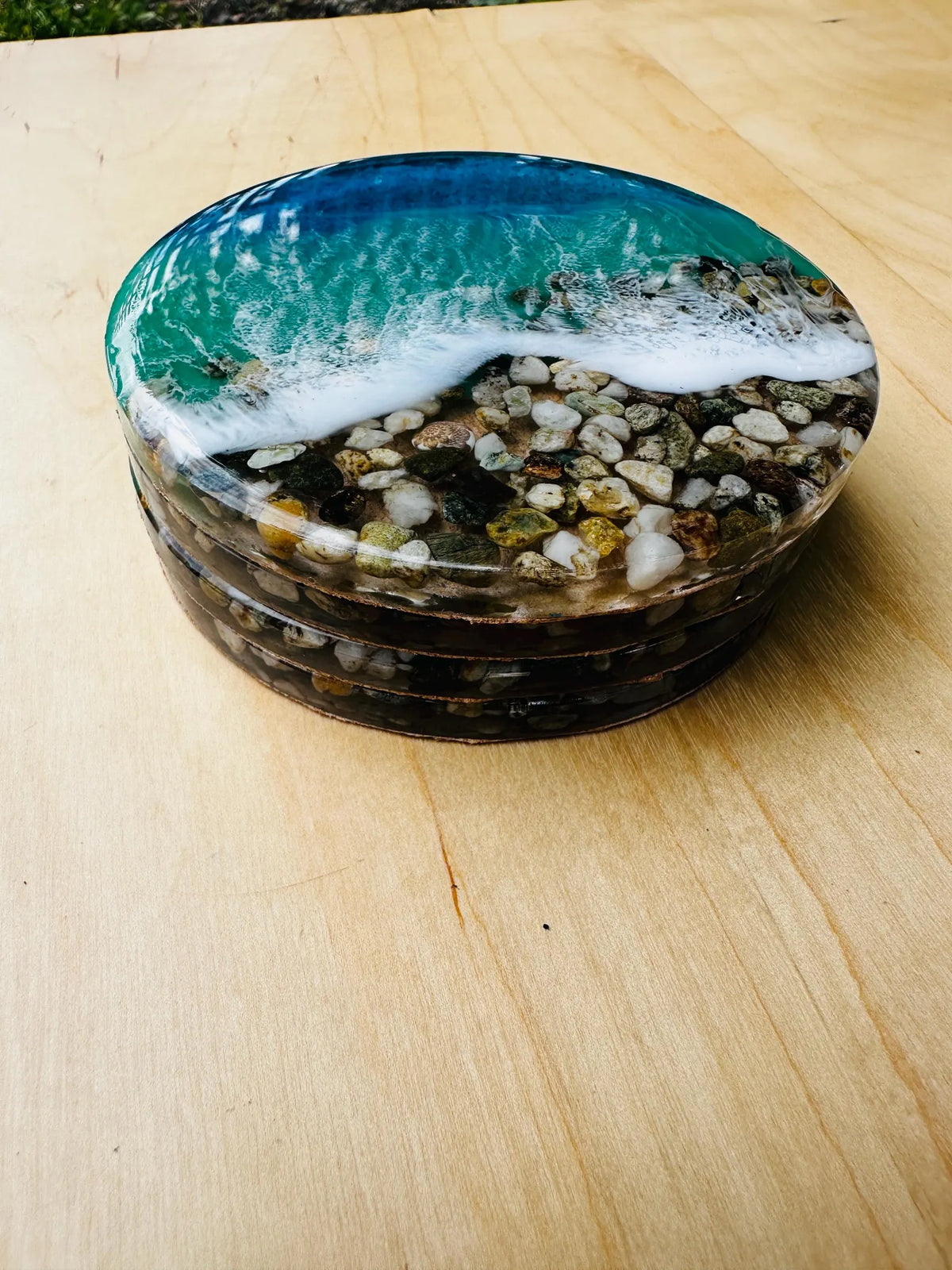 Ocean Wave Resin Coasters, Handmade Beach Pebble Drinkware Set, Coastal Table Decor, Unique Home Decor