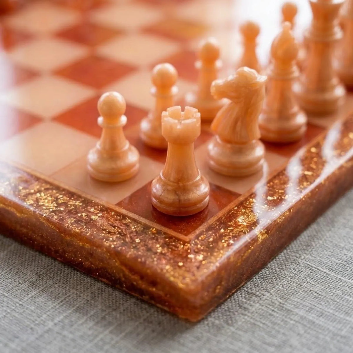 Handmade Luxury Resin Chess Set with 32 Pieces Custom Artistic Chess Board Game Room Decor