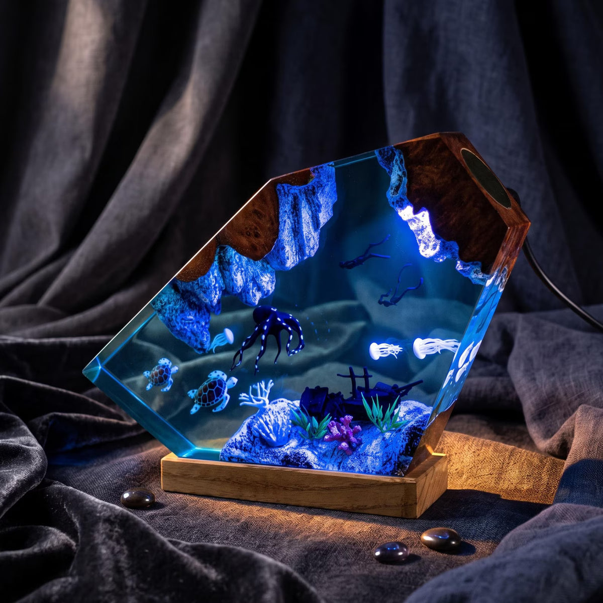 Underwater Octopus Resin Lamp, Sea Turtle Diver Night Light, Ocean Scene, Marine Life Decor