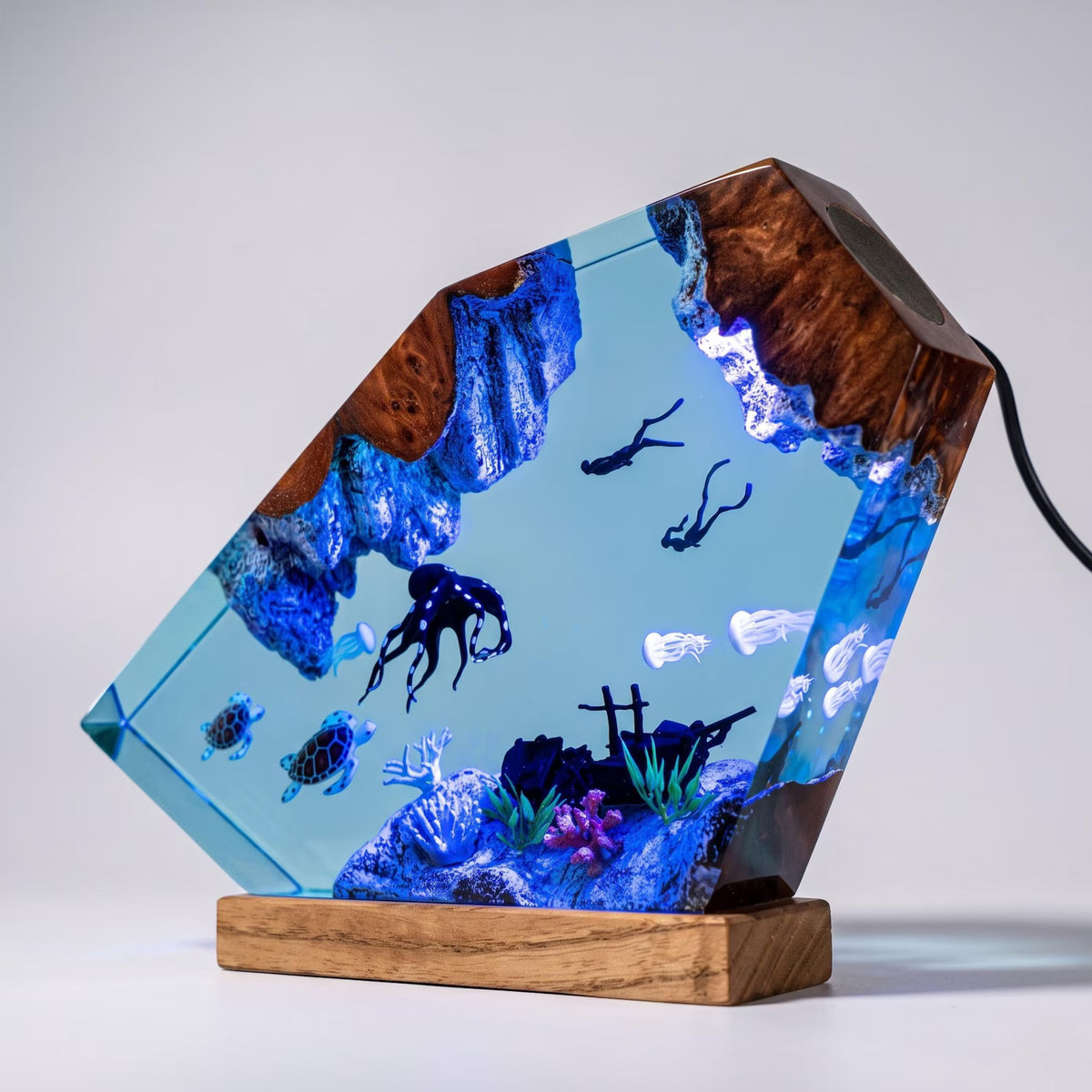 Underwater Octopus Resin Lamp, Sea Turtle Diver Night Light, Ocean Scene, Marine Life Decor
