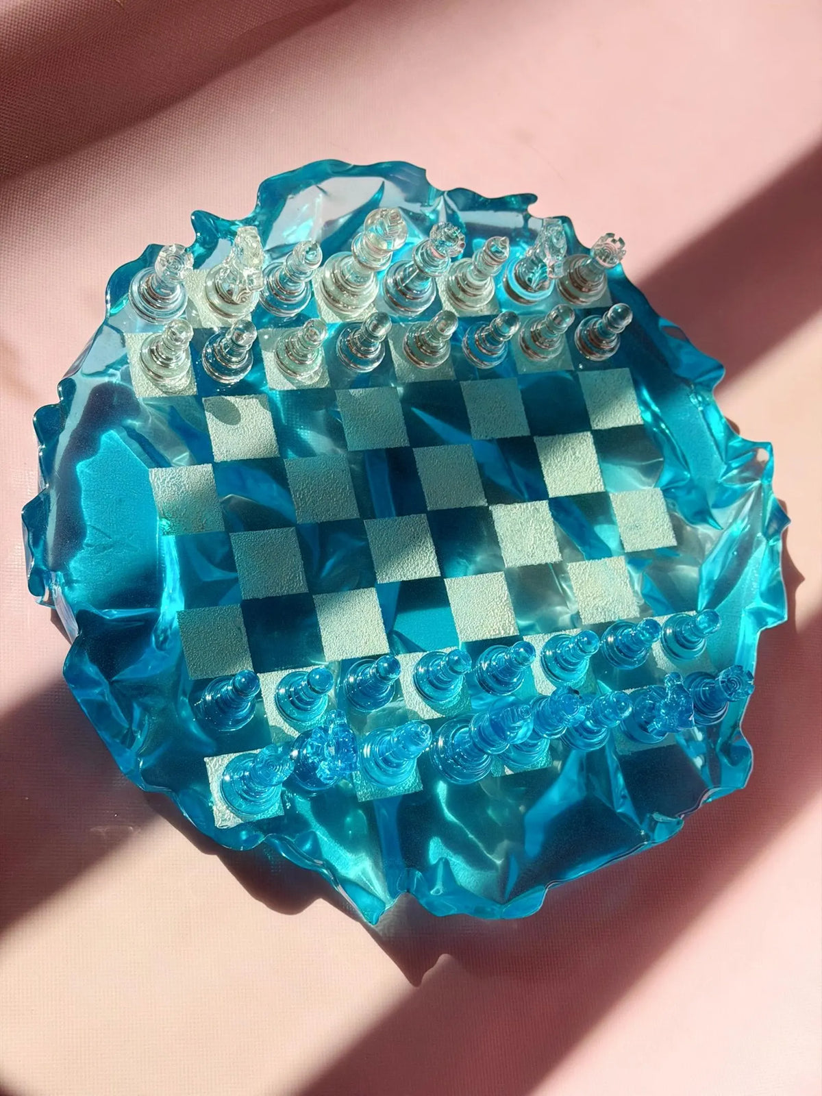 Custom Unique Resin Chess Set with Round Wavy Board and Elegant Glass Effect Pieces