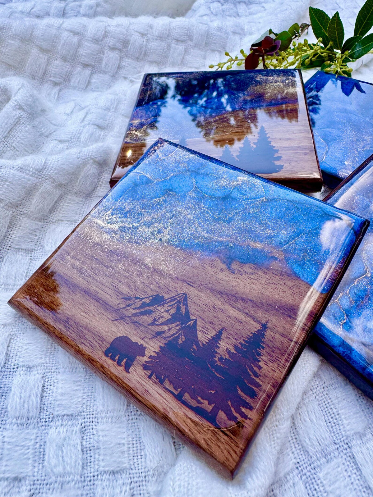 Mountain Resin Wood Coaster Set, Bear Pine Tree Design, Rustic Cabin Home Decor, Lake House