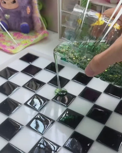 Handmade Luxury Resin Chess Set with Natural Wood Board and 32 Artistic Chess Pieces