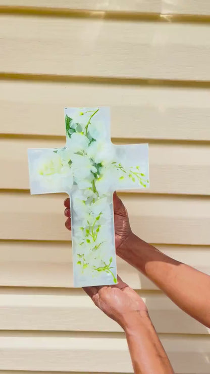Handmade Floral Resin Cross, White Artificial Flowers, Deep Pour Epoxy Art, Christian Home Decor